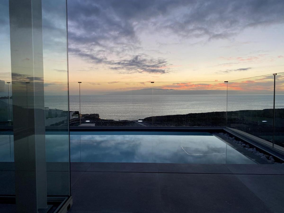 Rocavista - Villa With Heated Rooftop Pool And Amazing Ocean View 아데제 외부 사진